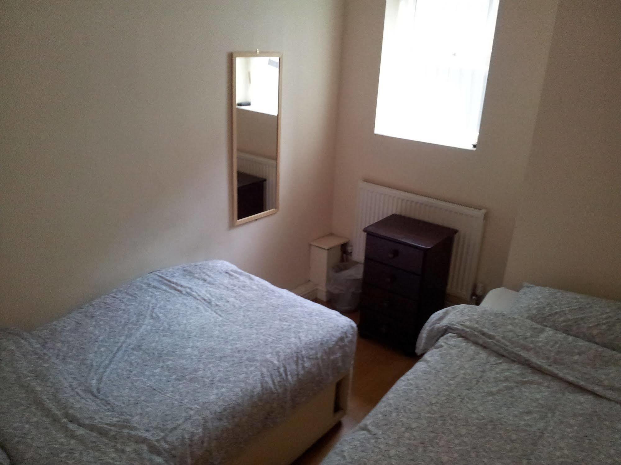 Ten Streets Bed & Breakfast Liverpool Extérieur photo