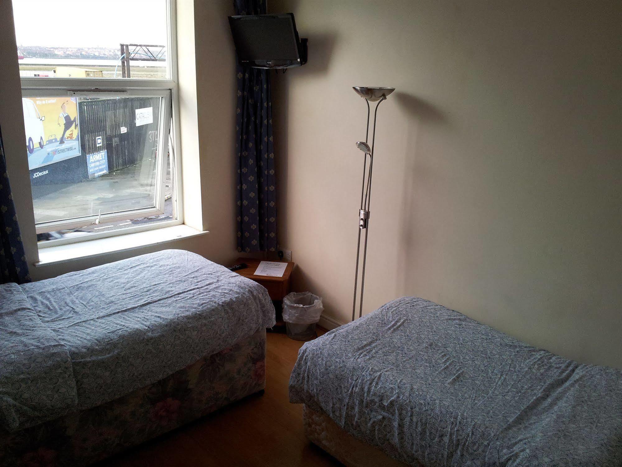 Ten Streets Bed & Breakfast Liverpool Extérieur photo