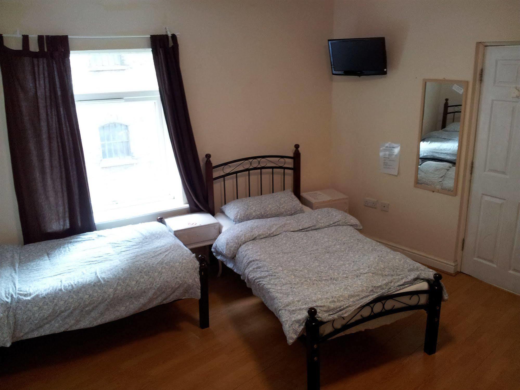 Ten Streets Bed & Breakfast Liverpool Extérieur photo