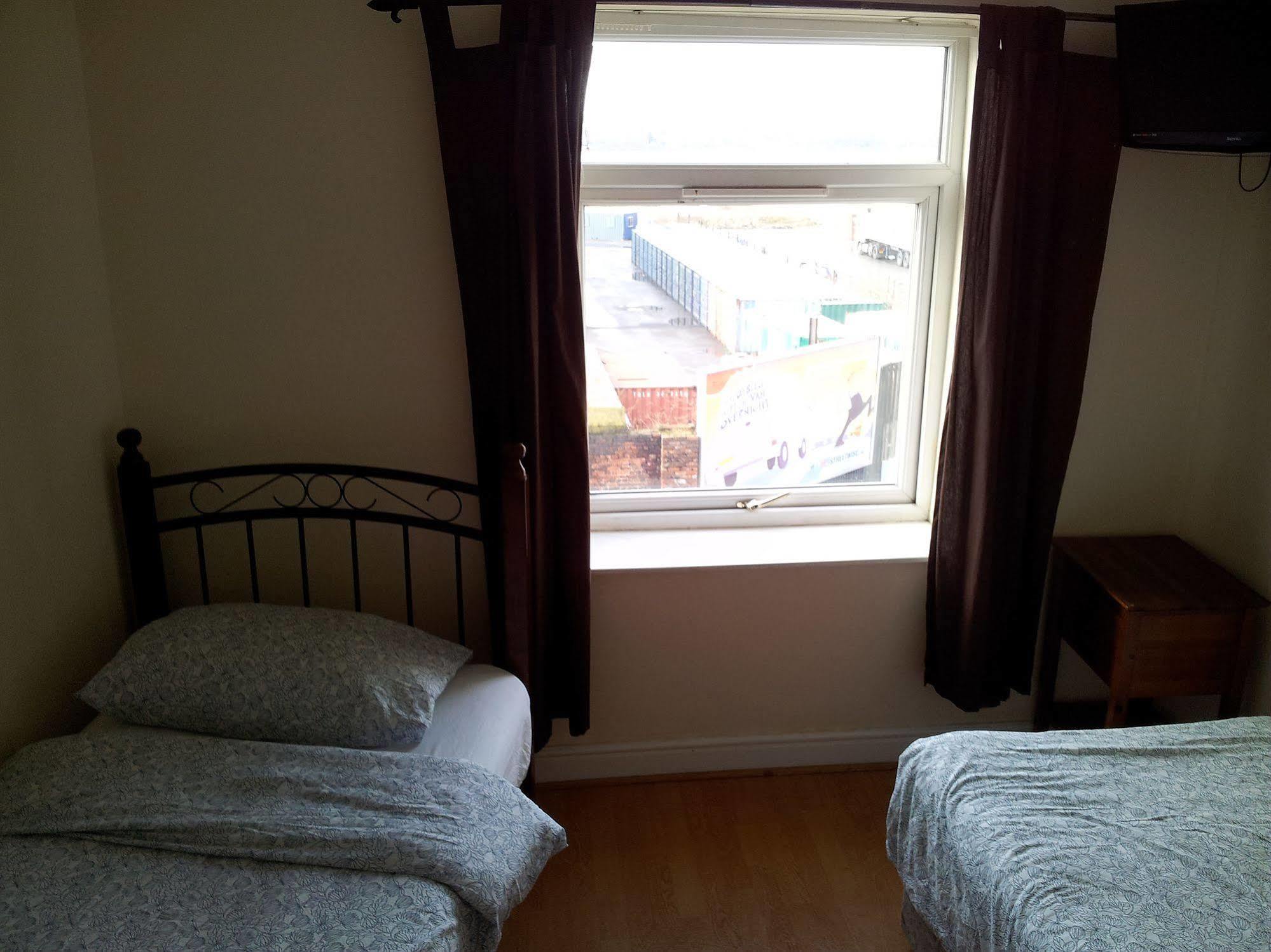 Ten Streets Bed & Breakfast Liverpool Extérieur photo