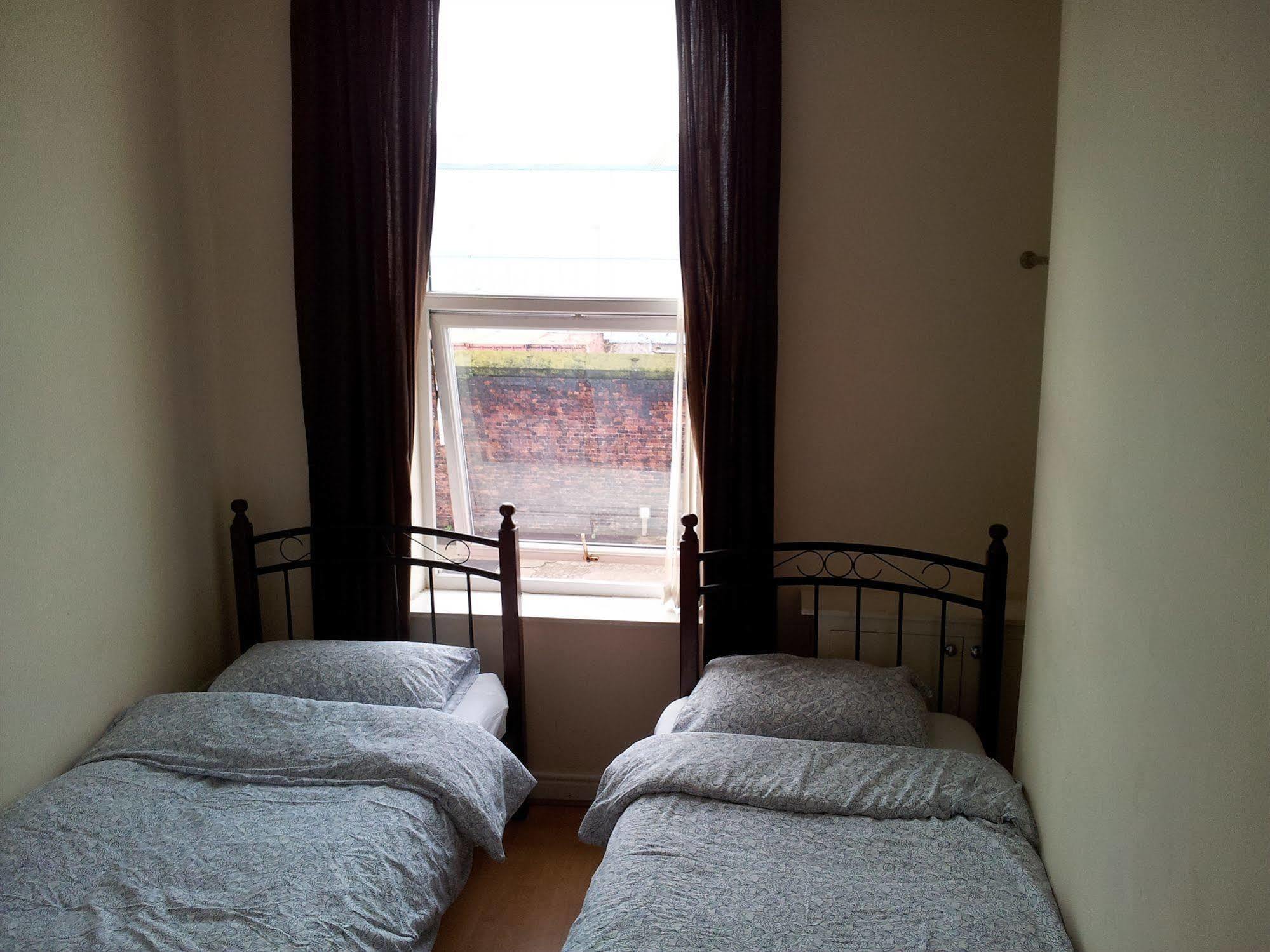 Ten Streets Bed & Breakfast Liverpool Extérieur photo