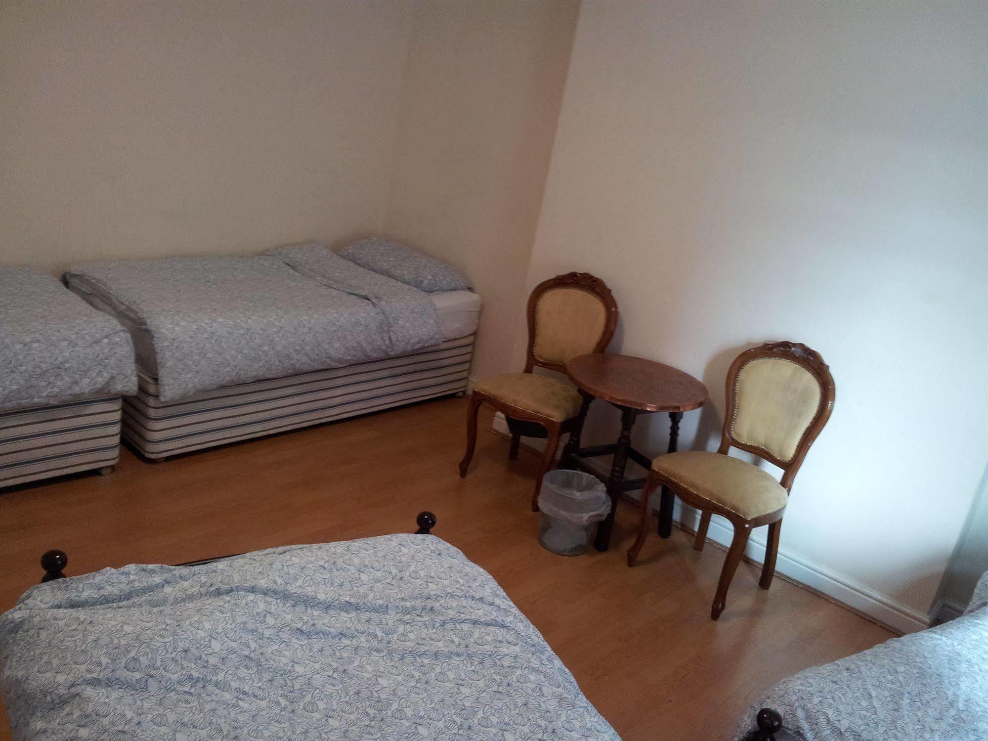 Ten Streets Bed & Breakfast Liverpool Extérieur photo